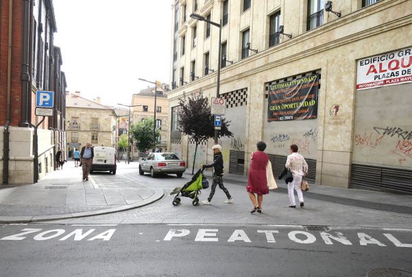 Ganemos lamenta que no se dé prioridad al peatón en el plan de