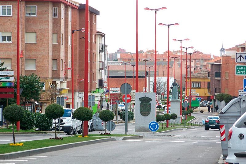 La carretera de Madrid en Santa Marta de Tormes. (Archivo)