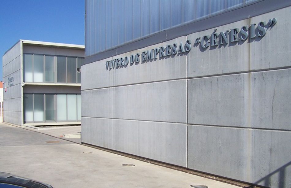 La entrada al vivero de empresas Génesis, en el polígono El Montalvo.