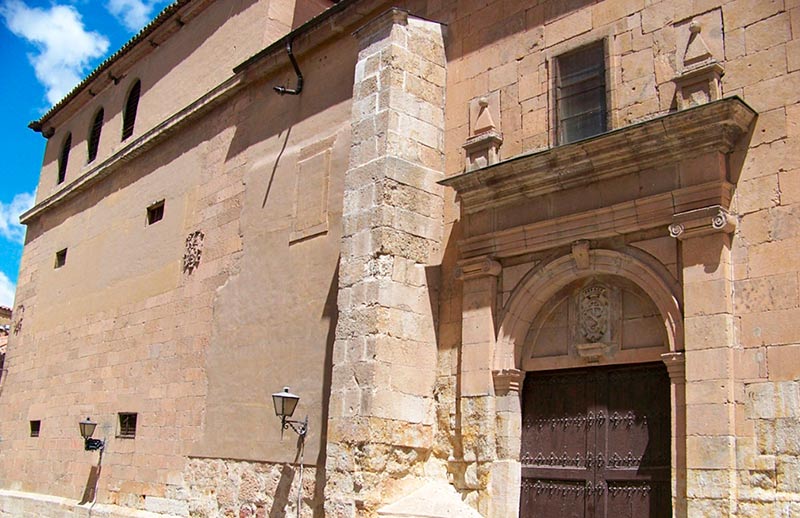 El convento de la Madre de Dios, antiguo palacio de Pedro Maldonado.
