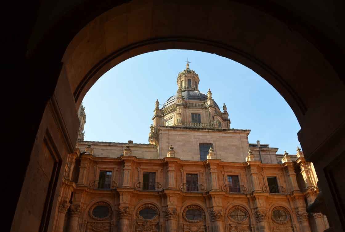 Una de las torres de la Clerecía.