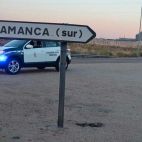 Coche de la Guardia civil en la rotonda de Buenos Aires. (ARCHIVO)