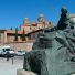 La estatua de San Juan de la Cruz situada en Arroyo de Santo Domingo.