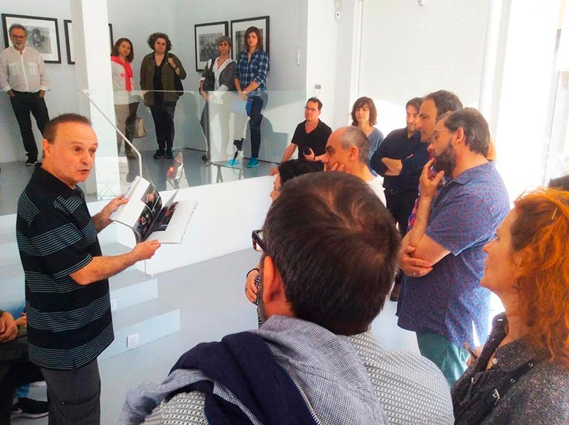Miguel Trillo explica la exposición que tiene ahora en la Galería Adora Calvo. 