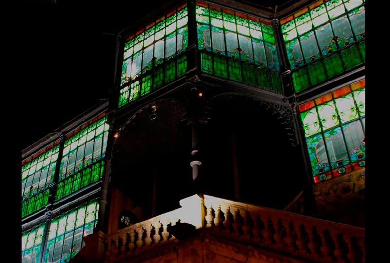 La fachada sur de La Casa Lis.