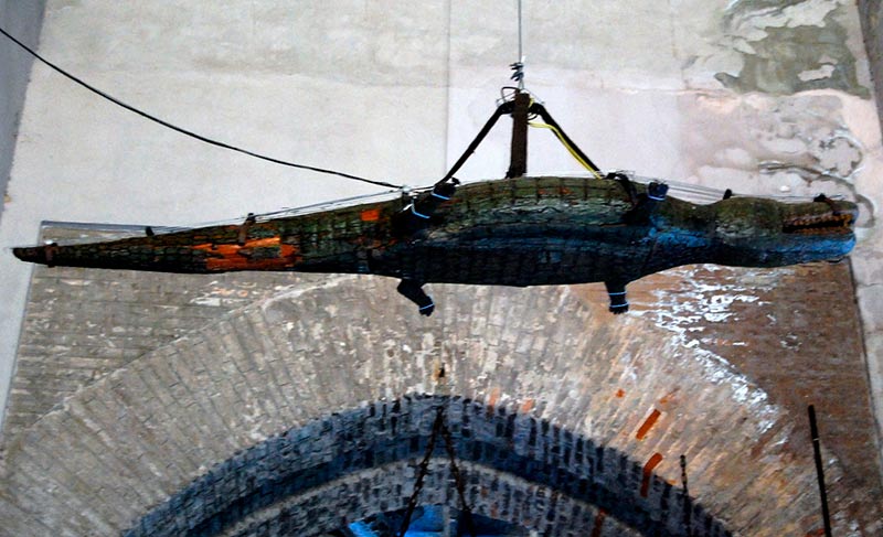 El "lagarto" del Patio de los Naranjos de la Catedral de Sevilla.