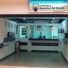 El despacho de loterías del Carrefour. El despacho de loterías del Carrefour.