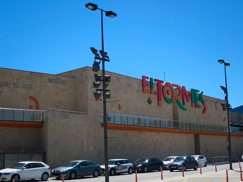 El centro comercial El Tormes.