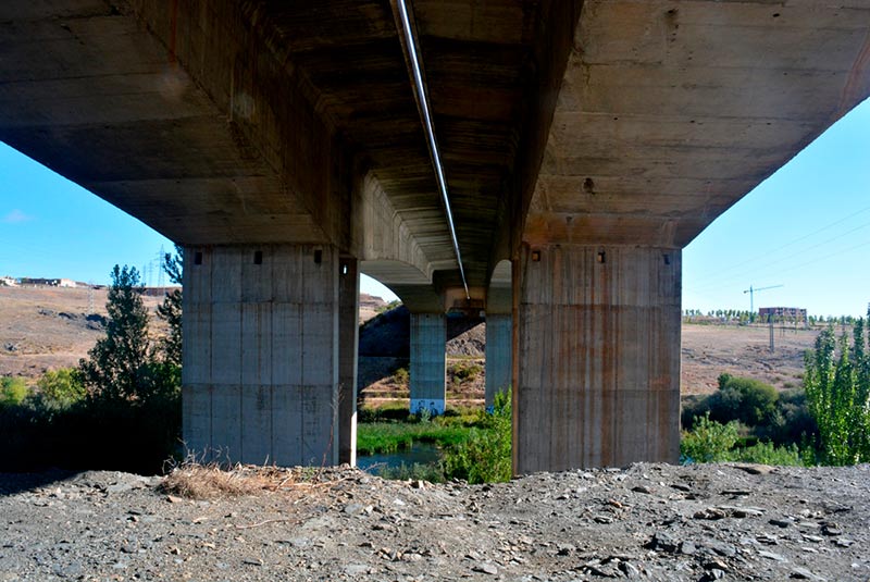 El puente de la autovía A-62.