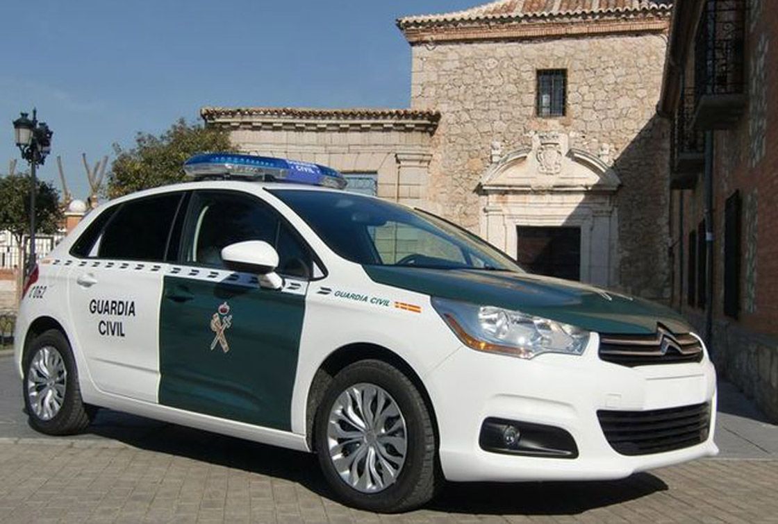 Un coche oficial dela Guardia Civil. (Archivo) Un coche oficial dela Guardia Civil. (Archivo)