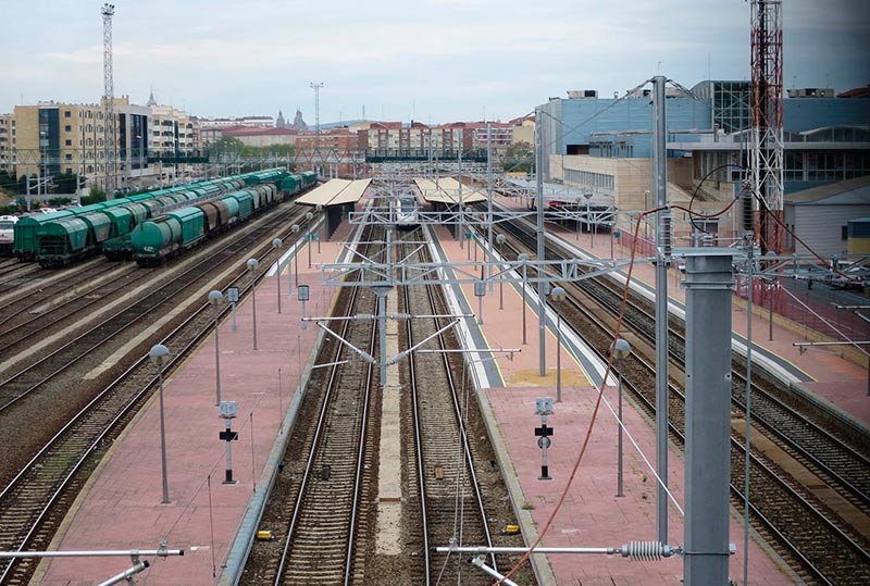 Catenaria en la estación de Salamanca.
