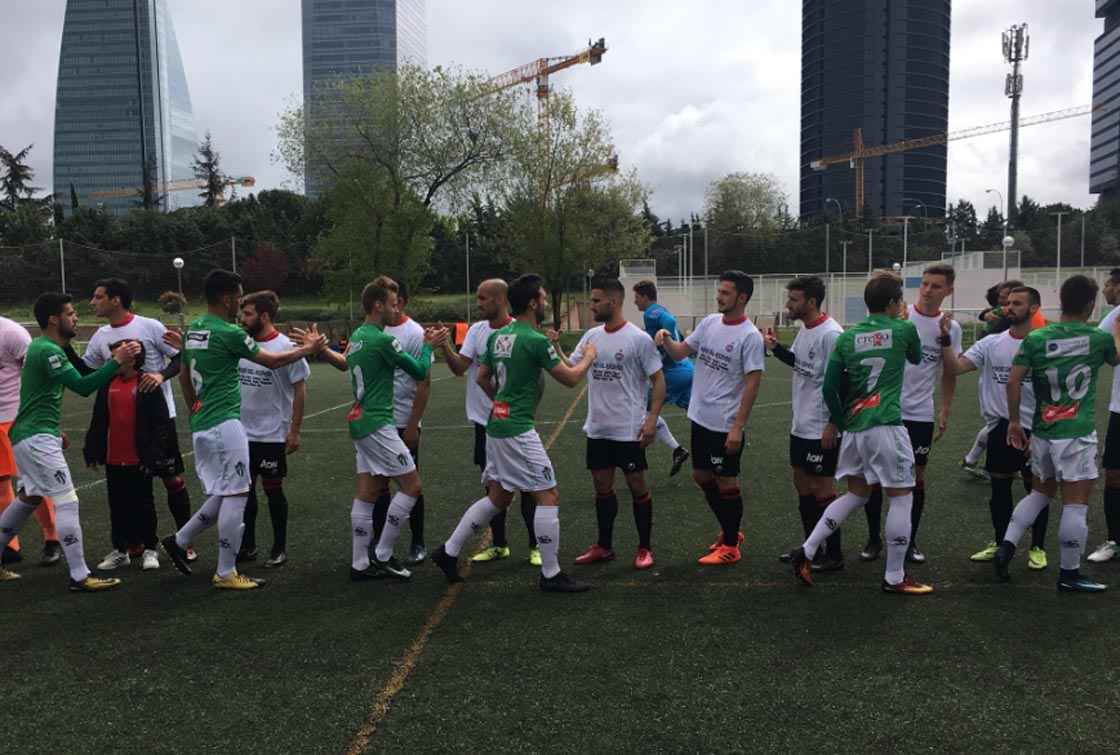Momentos previos al inicio del partido. (Unión Adarve)