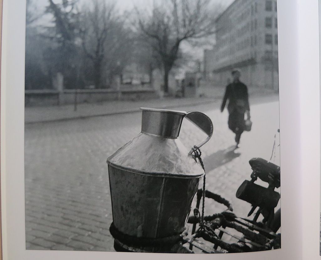 La bicicleta del Lechero. Fotografía de José Núñez Larraz, del libro. Salamanca, paisaje interior.