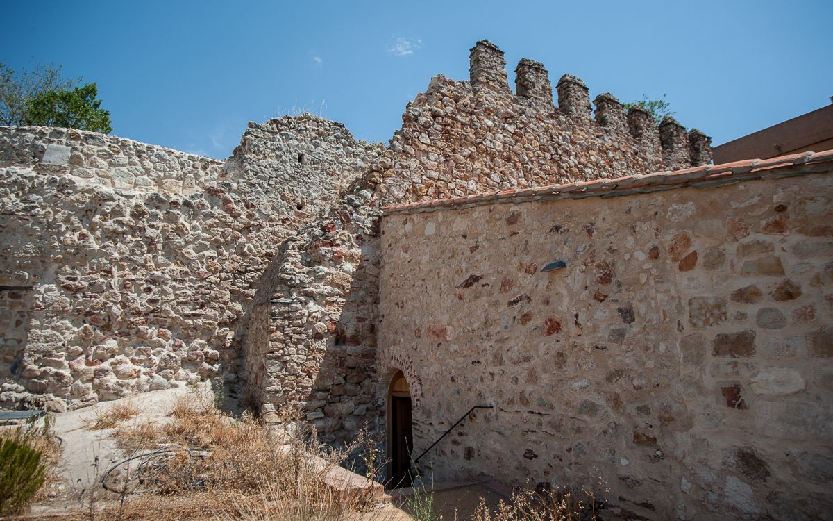 pozo de nieve, muralla del siglo XII, Salamanca. 