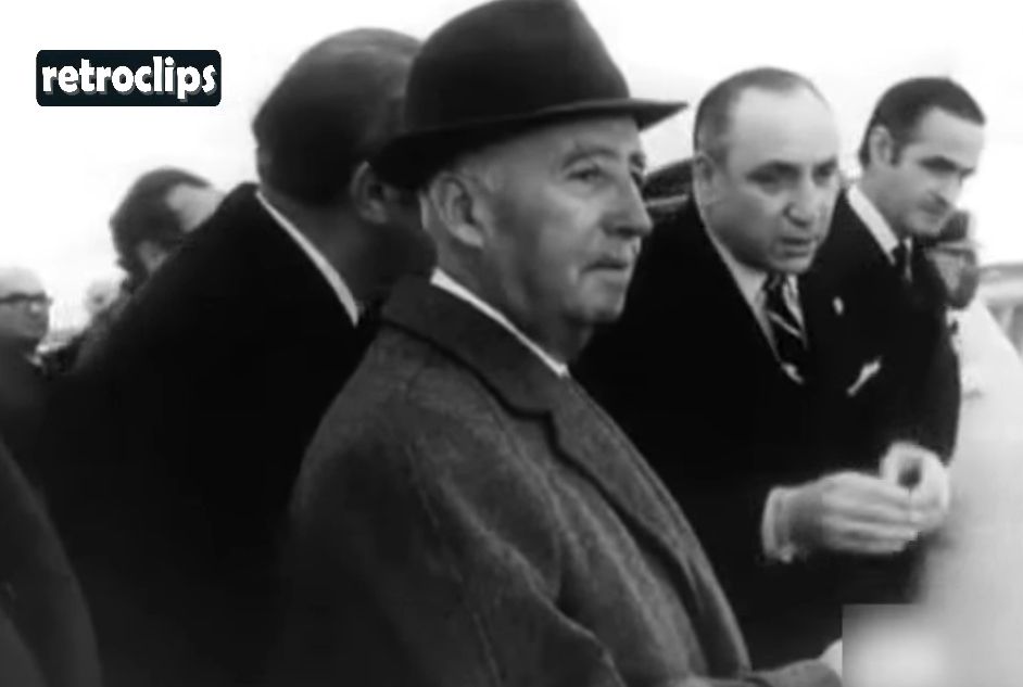 El dictador Francisco Franco en la inauguración de la presa de Almendra.