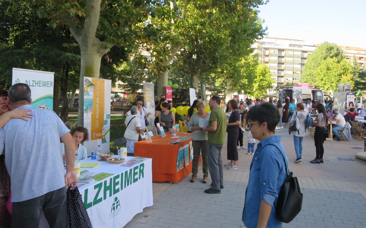 El ambiente al inicio del encuentro.