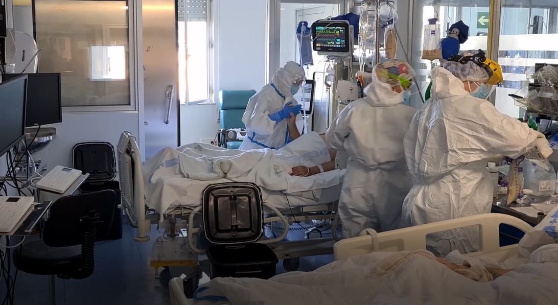 uci hospital clinico coronavirus