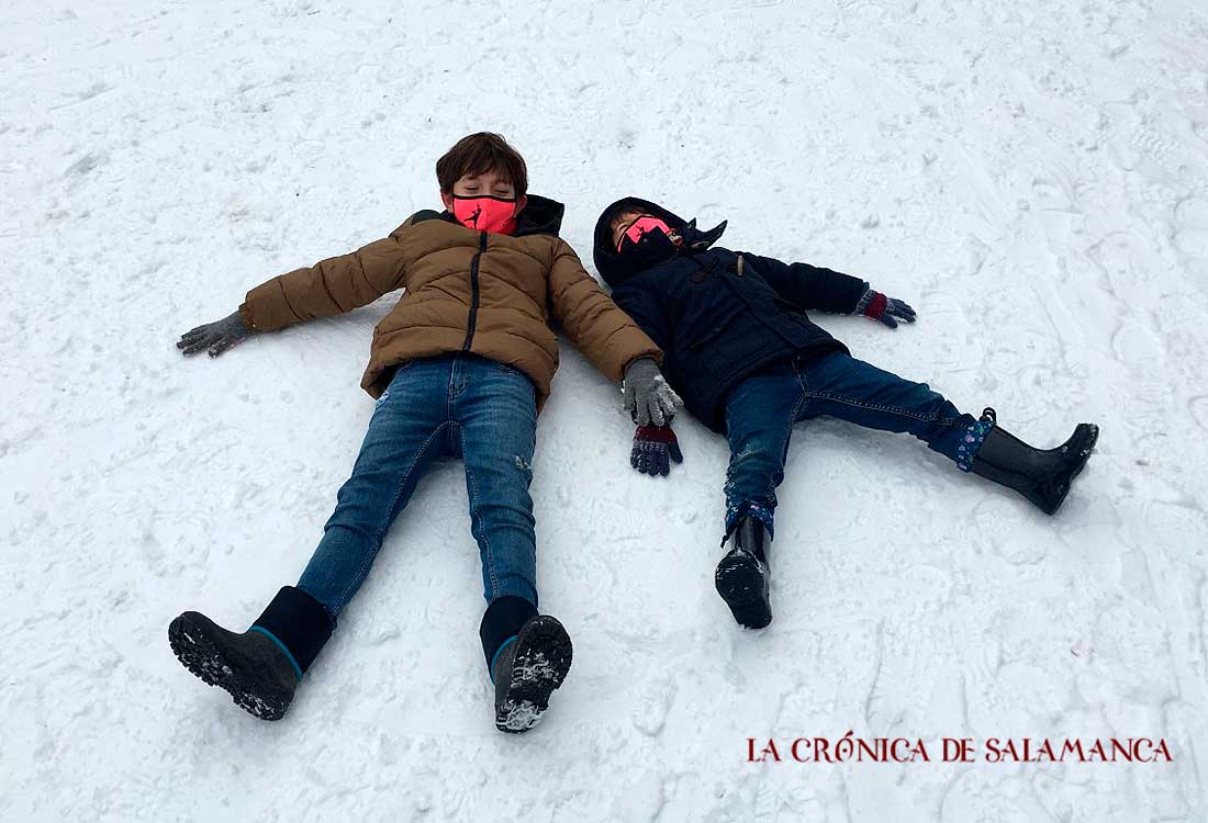 nieve descenso de riesgo