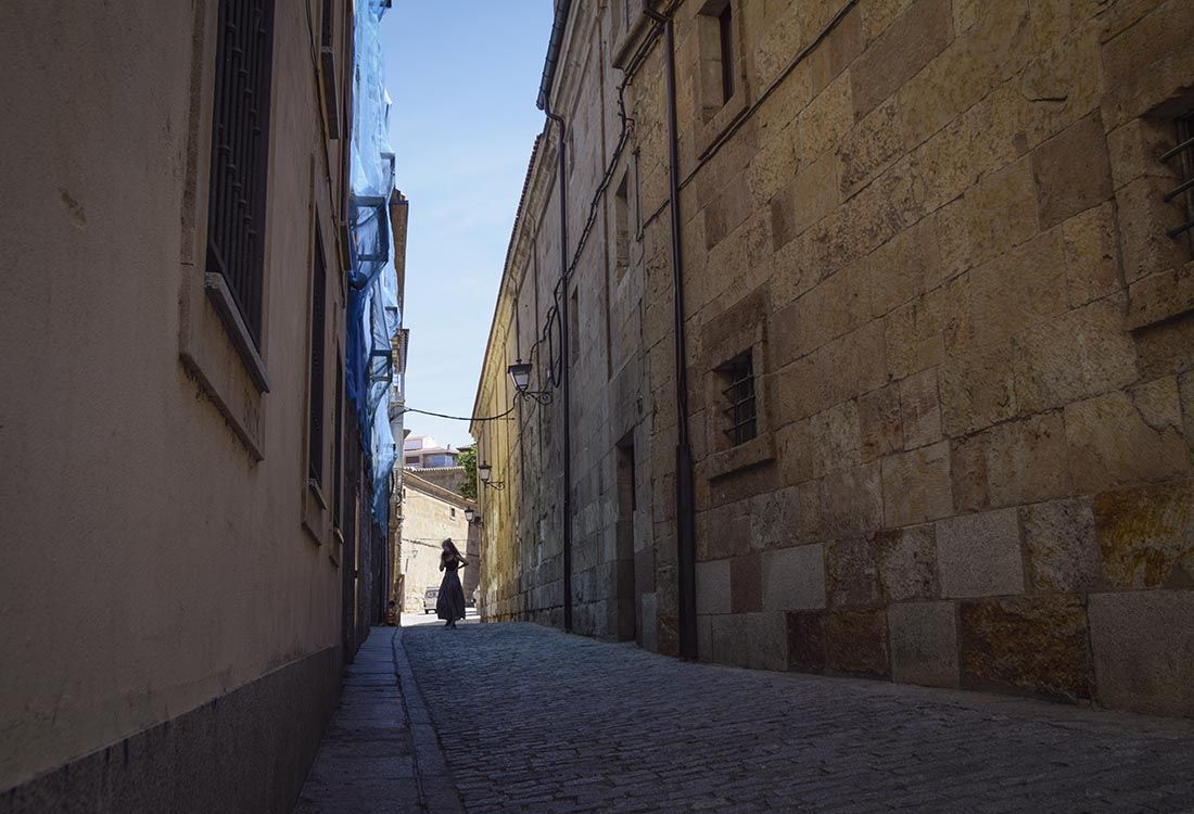 Una de las calles del barrio Antiguo de Salamanca. Foto. Almudena Iglesias Martín. Una de las calles del barrio Antiguo de Salamanca. Foto. Almudena Iglesias Martín.