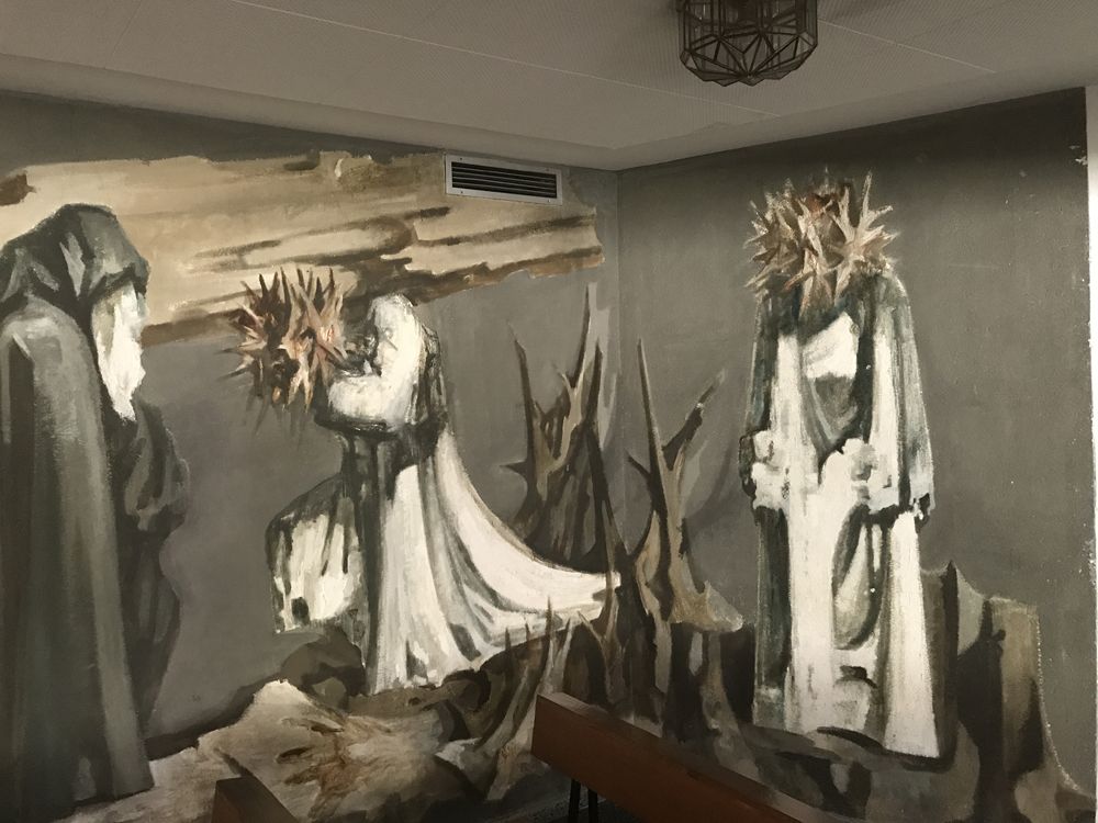 El mural de Genaro de No que se puede admirar en la capilla del Clínico. Foto. Juan Andrés Martín. 