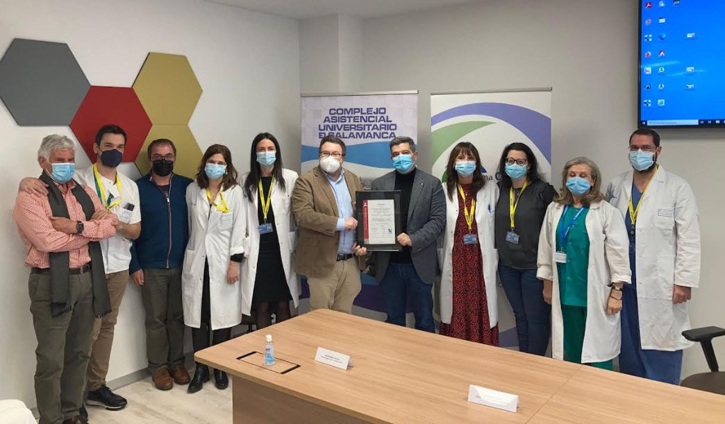 Los integrantes de la Unidad EII del hospital de Salamanca.