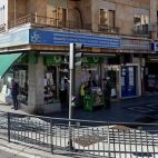 El despacho de loterías de la Puerta de Zamora. El despacho de loterías de la Puerta de Zamora.