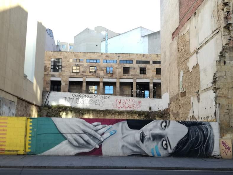 Grafiti: #caínferreras en la Gran Vía de Salamanca. Grafiti: #caínferreras en la Gran Vía de Salamanca.