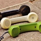 Tres teléfonos. Imagen. Pixabay. 