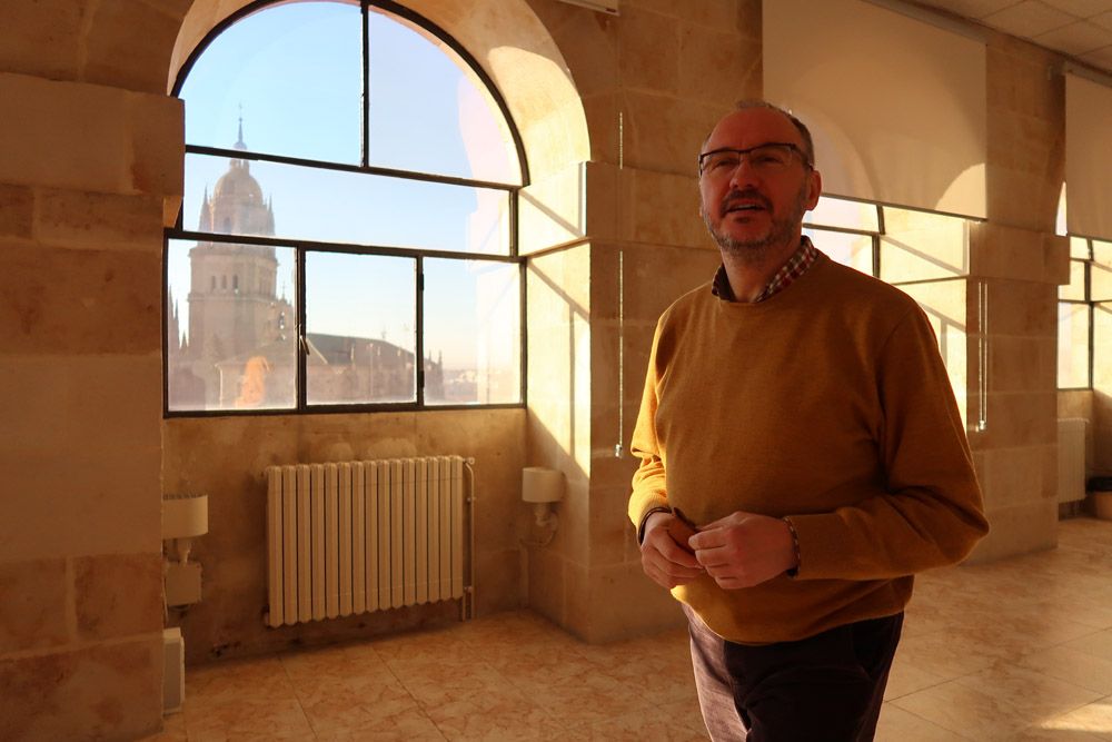 Francisco García Martínez autor del poemario 'Poeta ante la Cruz'. 