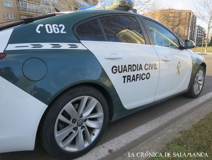 Un coche de la Guardia Civil de Tráfico. (Archivo)