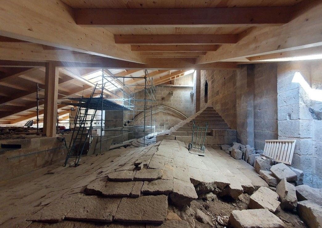 Las obras en la cubierta de la catedral mirobrigense.
