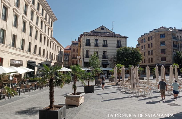 Sombra solo en los bares y restaurantes de Poeta Iglesias. (Archivo)