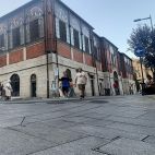 Plaza del Ángel y el Mercado Central al fondo. 