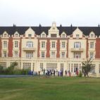 Inmigrantes llegados a Canarias, en el balneario de Medina. (Telemedina)