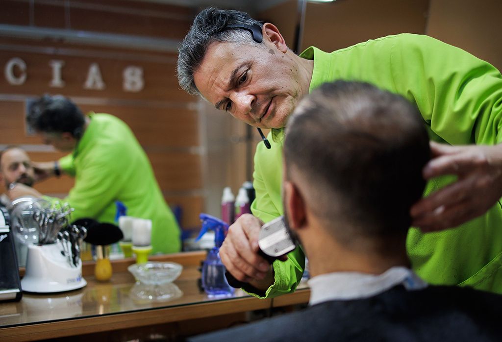 La primera feria de empleo pone en contacto empresas a punto de cerrar con personas que quieran tomar el relevo en la provincia