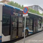 Un autobús eléctrico de la flota del bus municipal. (Archivo)