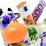 Una hucha con dinero. Imagen de Alexa en Pixabay