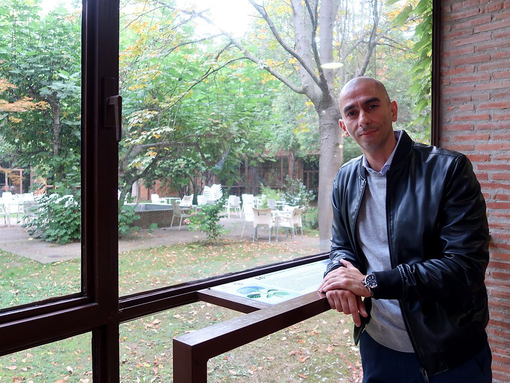 Raúl Rivas, autor de 'Microorganismos, cerebro y control
mental'. 