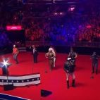 Trump baila con la Village People. (X)