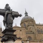 Susana Martín / ICAL. La réplica del crucero de San Cebrián, obra de Óscar Alvariño. 