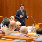Mañueco, en el pleno de Las Cortes. (Archivo/Ical)