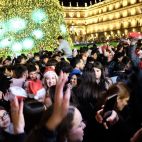 Jóvenes celebrando la llegada del nuevo año anticipado. (Ical/Formigo)