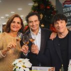 Samantha Vallejo Nájera, junto a sus compañeros de Masterchef, Pepe Rodríguez y Jordi Cruz.