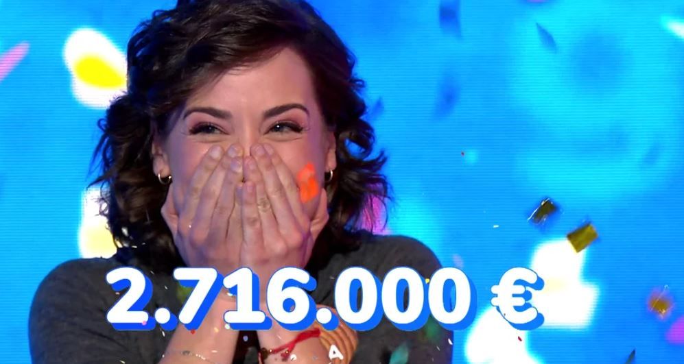 Rosa Rodríguez, tras acertar el rosco millonario. (Antena 3)