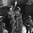 Tejero, durante el intento de golpe de Estado. Fotografía. RTVE.
