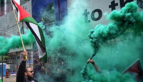 Una protesta. Fotografía. Instagram. Palestine Action.