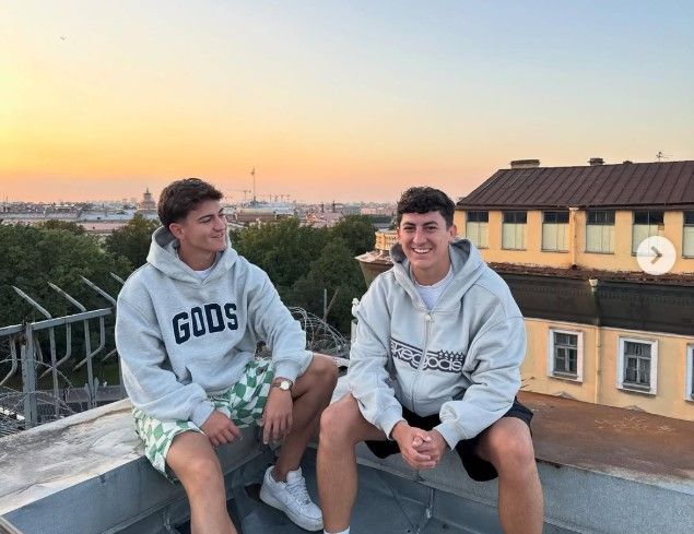 Los hermanos Buyer. (Instagram)