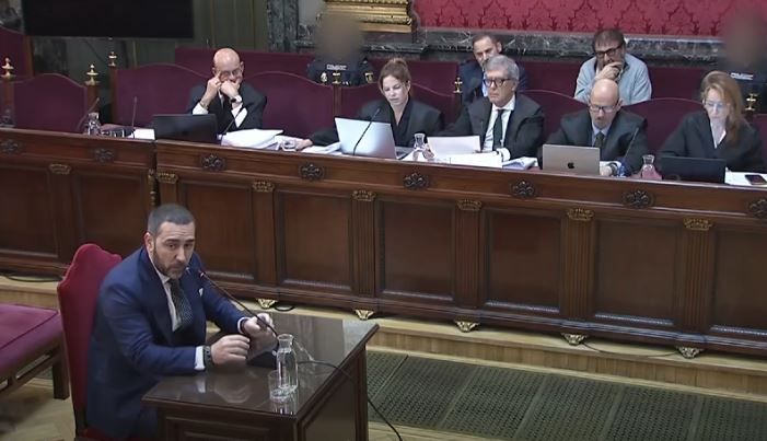 Aldama declara en el juicio con Ábalos y Koldo, al fondo.
