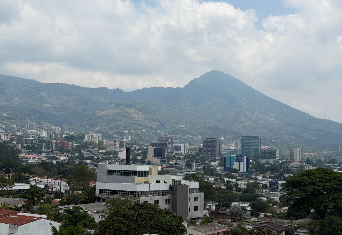 Imagen de la ciudad de El Salvador.