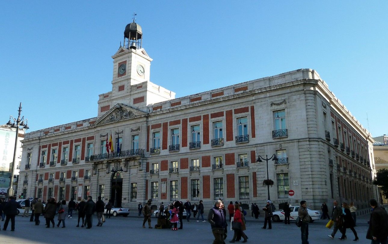 Sede de la Comunidad de Madrid. Fotografía. Wikipedia. Sede de la Comunidad de Madrid. Fotografía. Wikipedia.